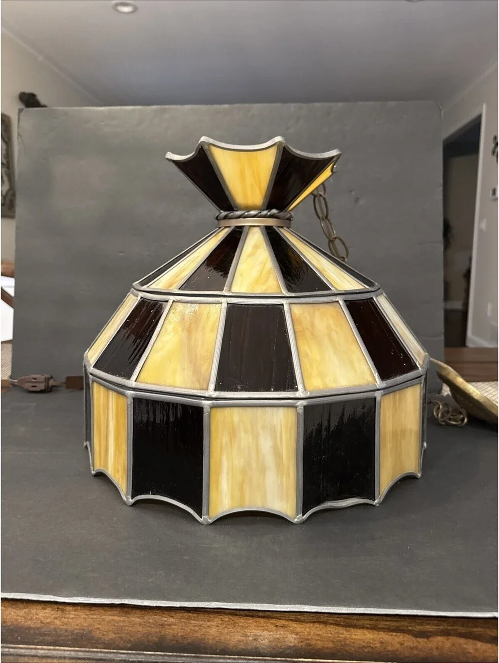 Vtg Stained Glass Lamp Shade Amber & Caramel Glass Slag Panels MCM 17” W X 14” H